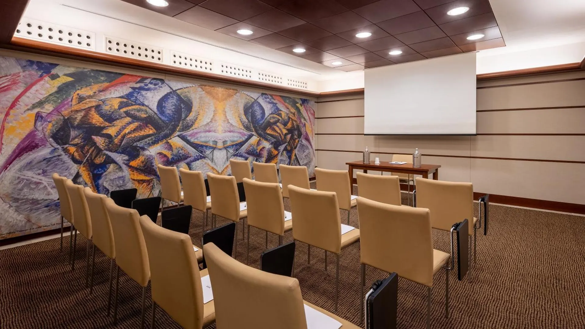 Una Hotels Cusani Milano 4*, Milan